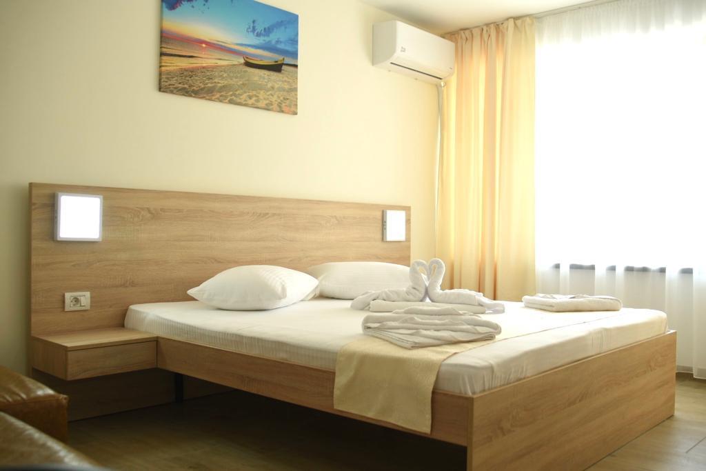 Hotel Gloria Ефоріє-Суд Екстер'єр фото